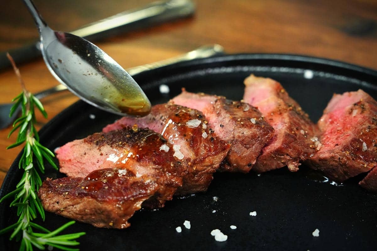 how to sear a steak in a pan