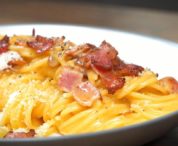 italian carbonara pasta