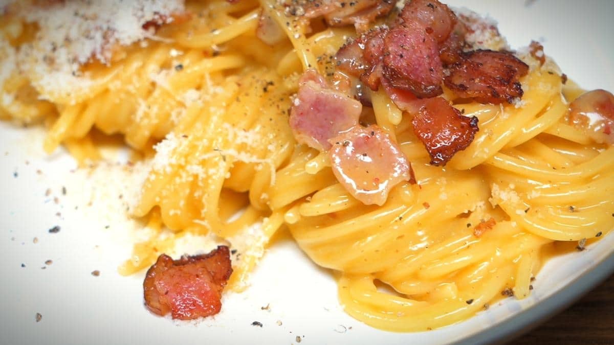 spaghetti pasta carbonara