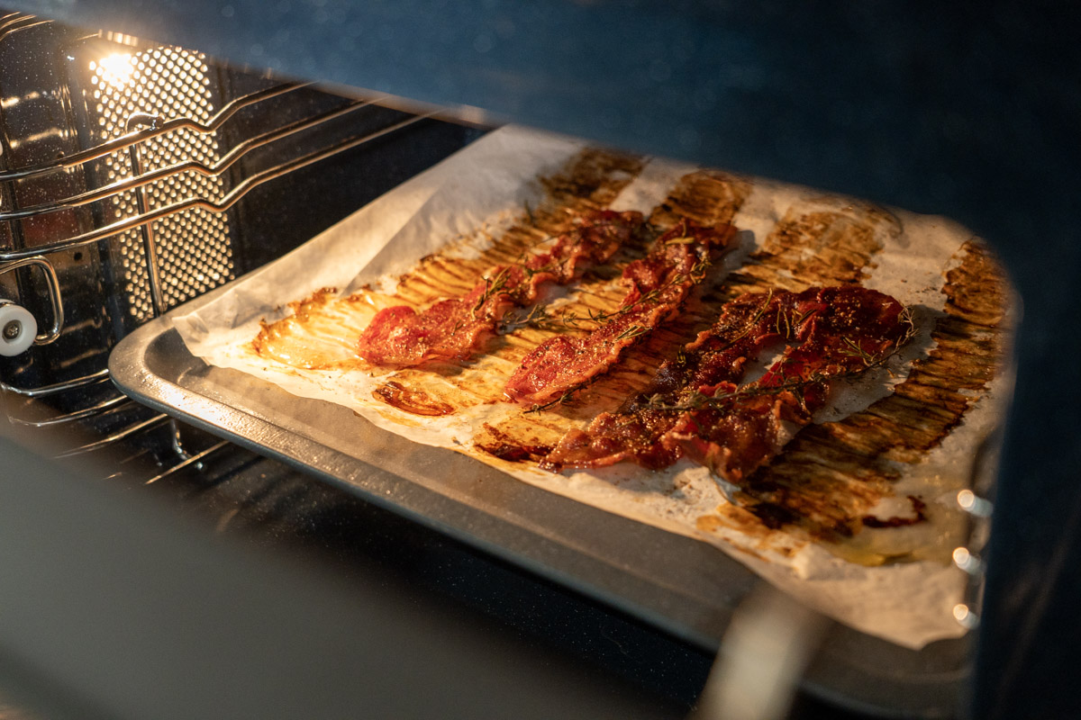 bacon in oven for eggs benedict