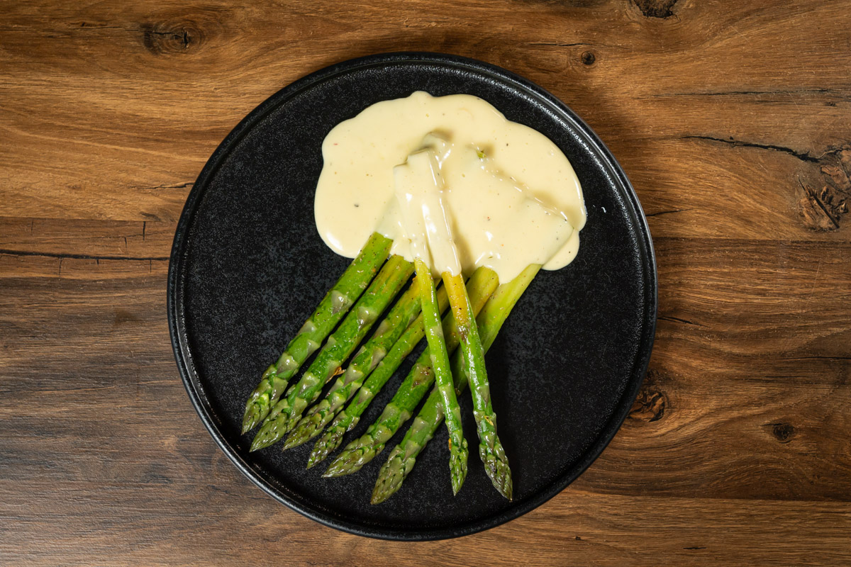 easy asparagus with hollandaise sauce recipe