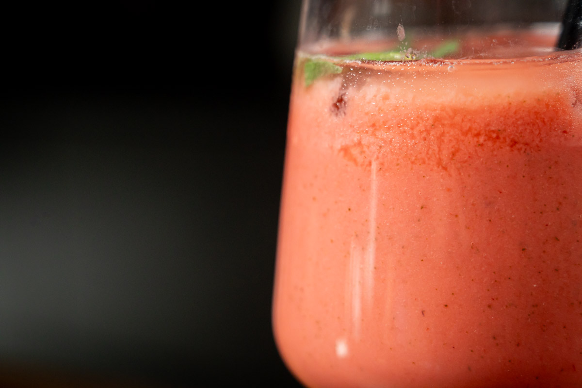 homemade strawberry and yogurt smoothie